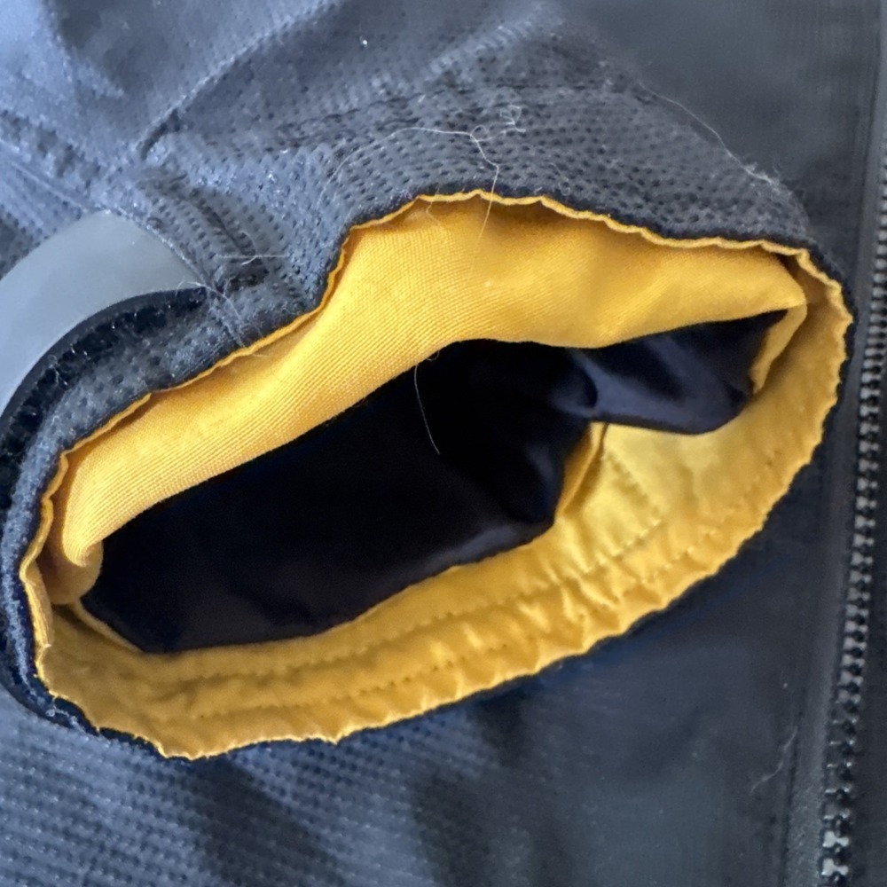 Catapilllar Soft Shell Jacket Black And Yellow Large - Picture 9 of 13